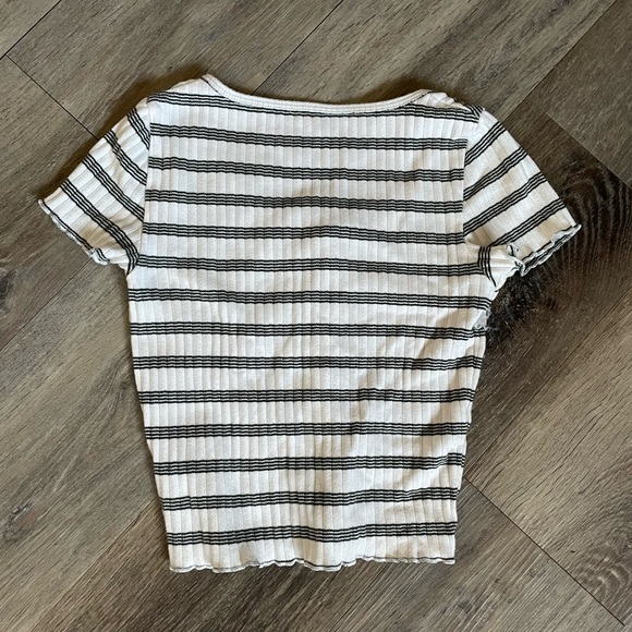 American Eagle xs top - Picture 3 of 3